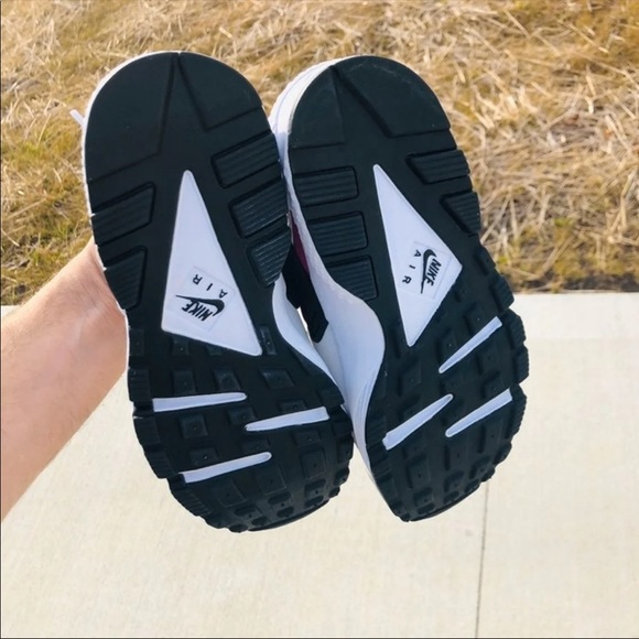 Nike Huraches - Picture 3 of 4